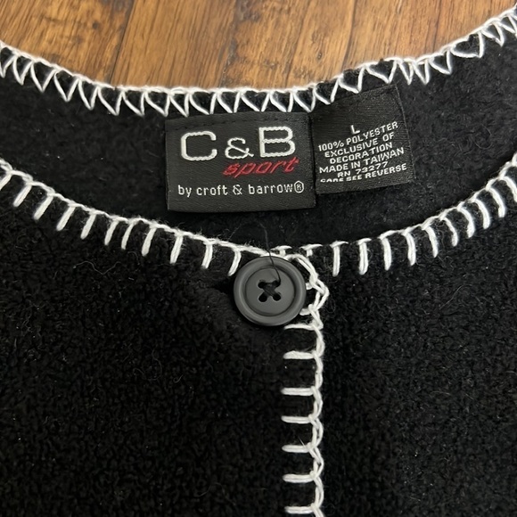 C & B fleece Winter Scene Cardigan Black with Cabin Moose Snowflakes Bear Large - Picture 6 of 10